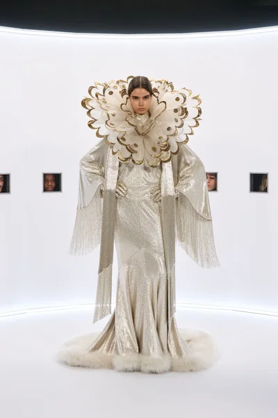 Look 9